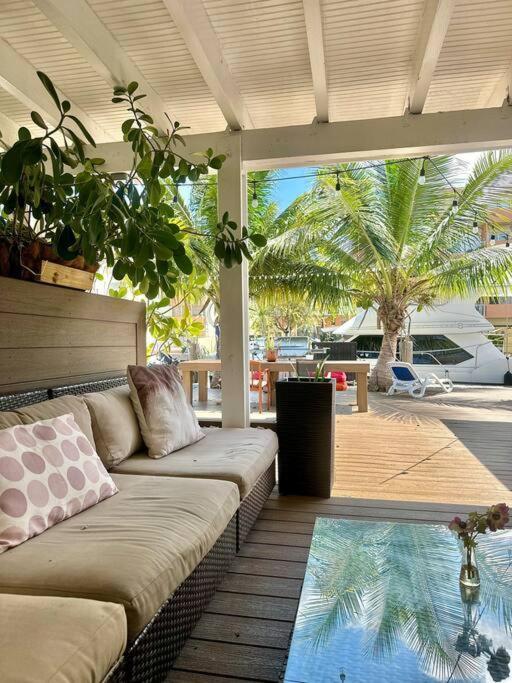 Lugar Encantador Balcon Vista Al Agua Apartment North Miami Beach