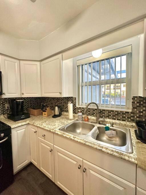 Lugar Encantador Balcon Vista Al Agua Apartment North Miami Beach